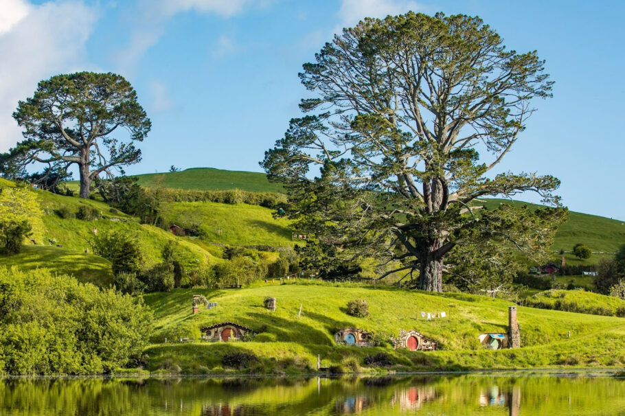 Vista da Hobbiton, da saga ‘Senhor dos Anéis’, gravada na Nova Zelândia