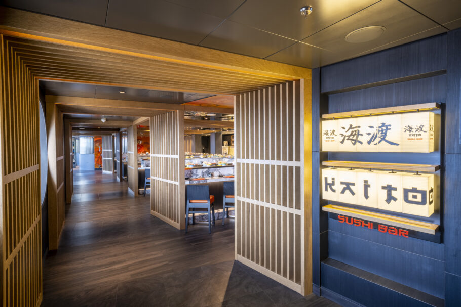 Kaito Sushi Bar, um dos cinco restaurantes de especialidades do MSC Seashore