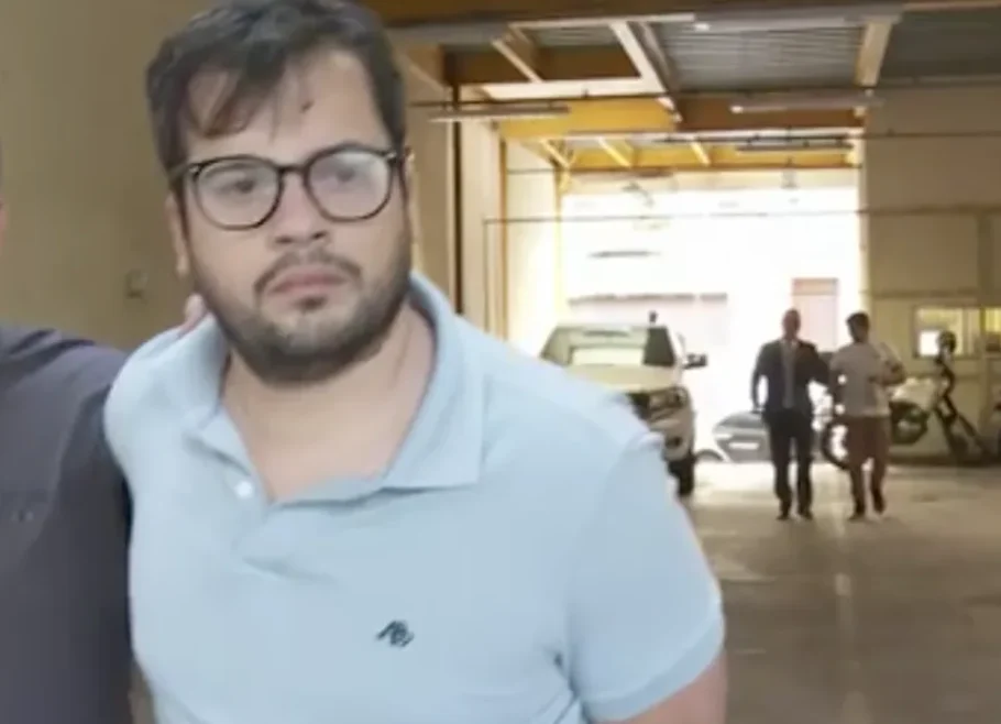 Anestesista colombiano Andrés Eduardo Oñate Carrillo, de 32 anos, é preso por abusar de pacientes no Rio de Janeiro