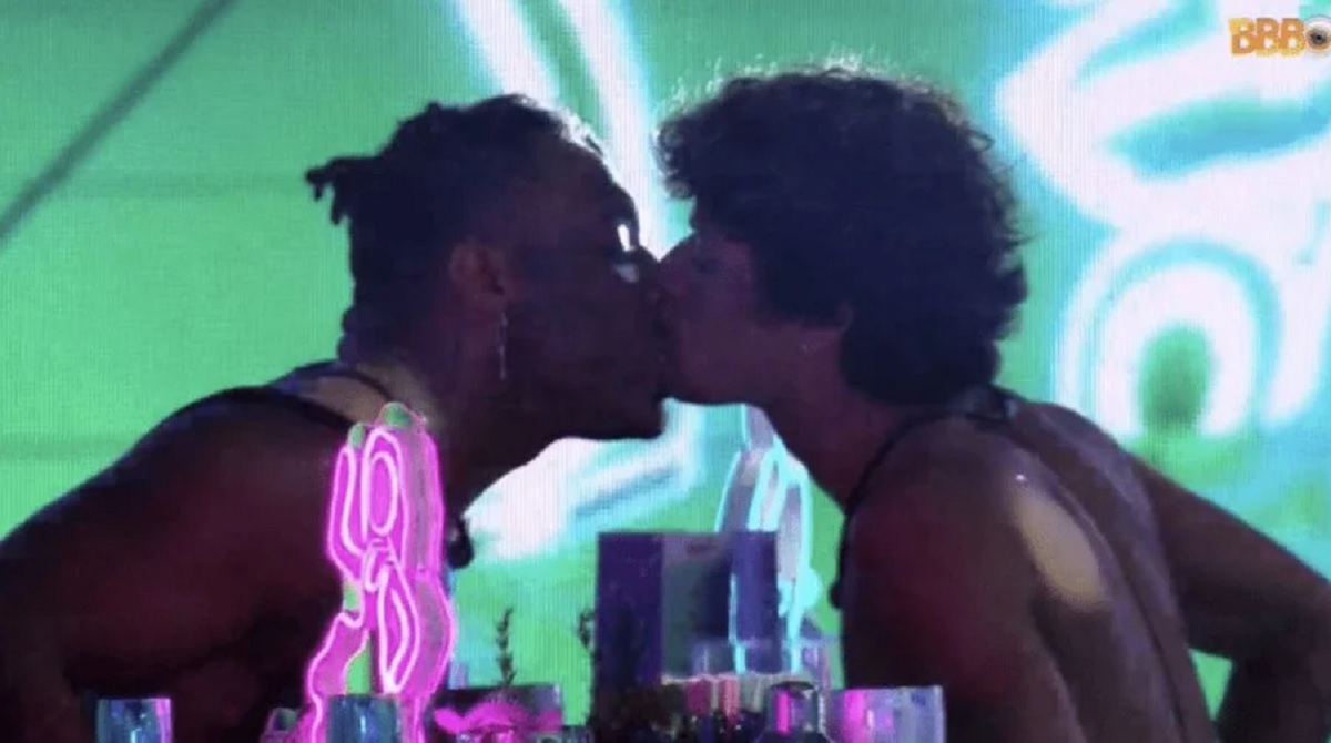 Marido de Fred Nicácio aprova beijo com Gabriel Santana no BBB 23