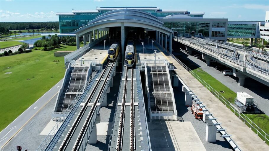 Estação do trem de alta velocidade Brightline, que vai conectar Orlando e Miami