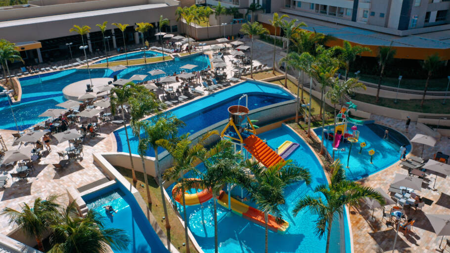 Piscina do complexo do Enjoy em Olímpia (SP)