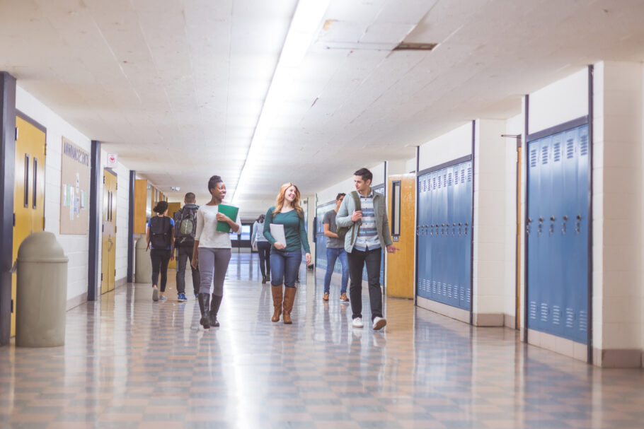Uma das opções de intercâmbio nos EUA é o High School, destinado a estudantes do ensino médio