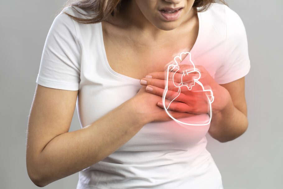 Indigestão foi sintoma notado antes de ataque cardíaco em mulheres