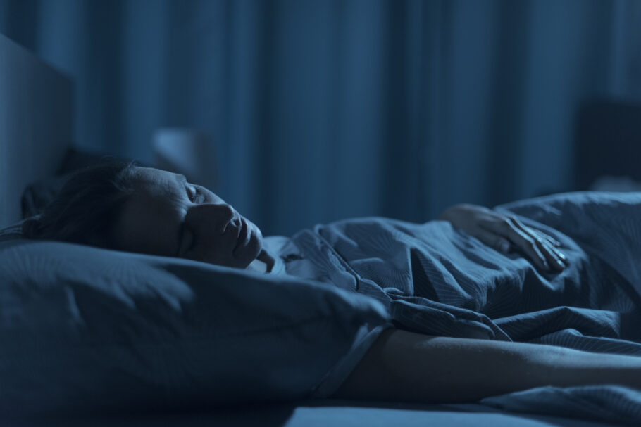 Sinal de alerta de demência pode aparecer durante o sono