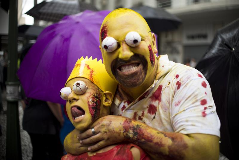 Zumbi Walk é a marca registrada do Carnaval curitibano