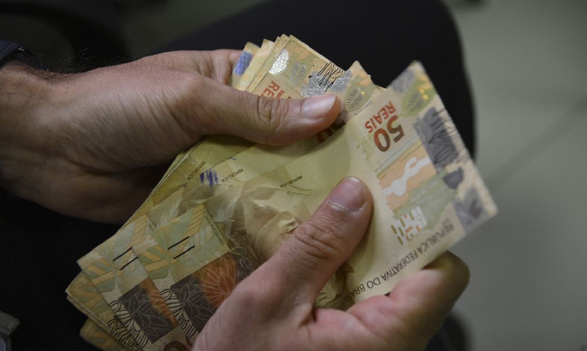 Bolsa Família pagará R$ 50 a mais em junho; veja quem recebe