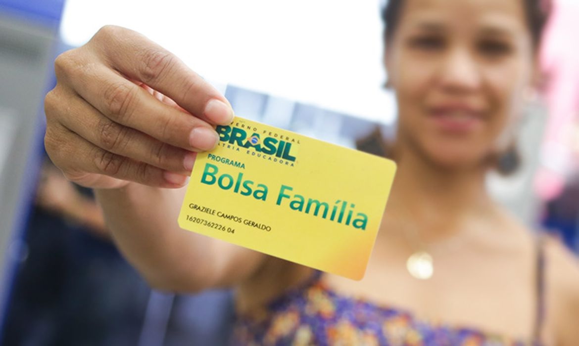 Calendário Bolsa Família 2023: Veja quem recebe hoje e datas de março