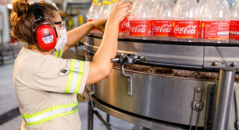 Coca-Cola abre 6 mil vagas em processo seletivo para mulheres