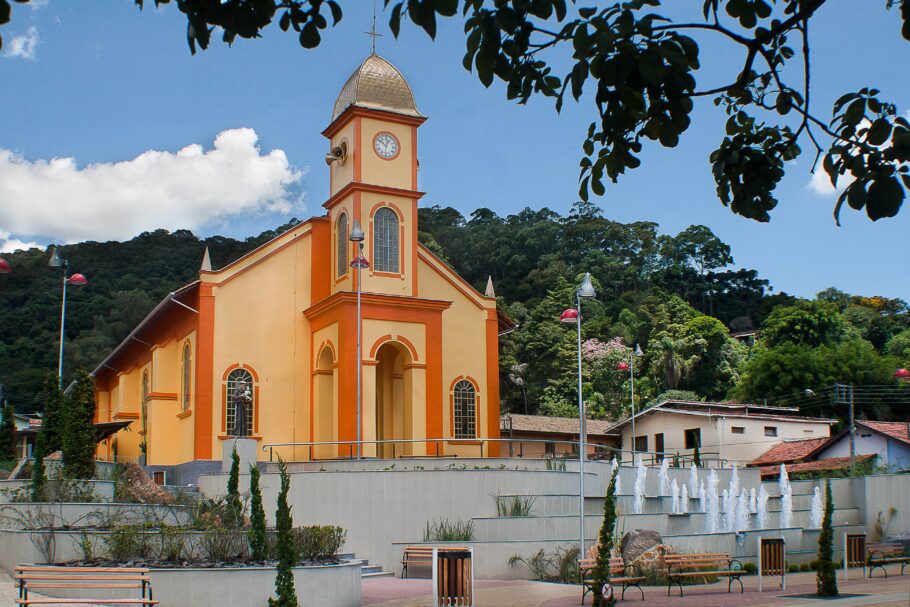 Igreja Matriz, no centrinho de Santo Antônio do Pinhal, na Serra da Mantiqueira