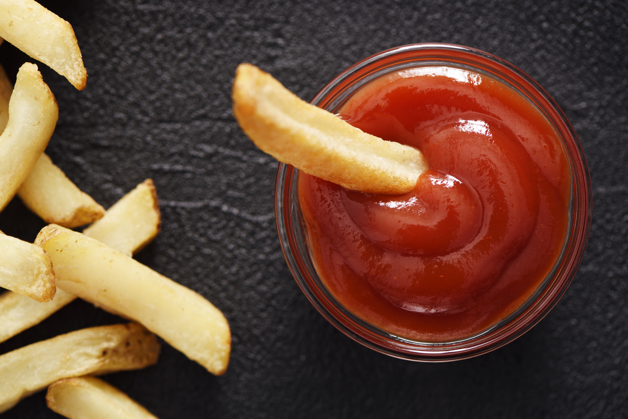 Receita de ketchup caseiro sem conservantes em com um ingrediente especial