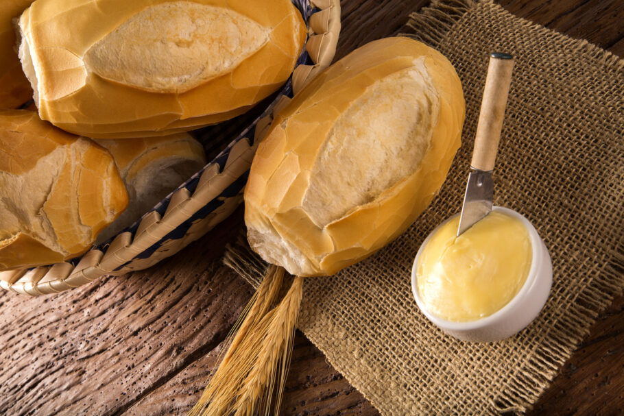 O consumo de margarina propicia o aumento dos níveis de colesterol