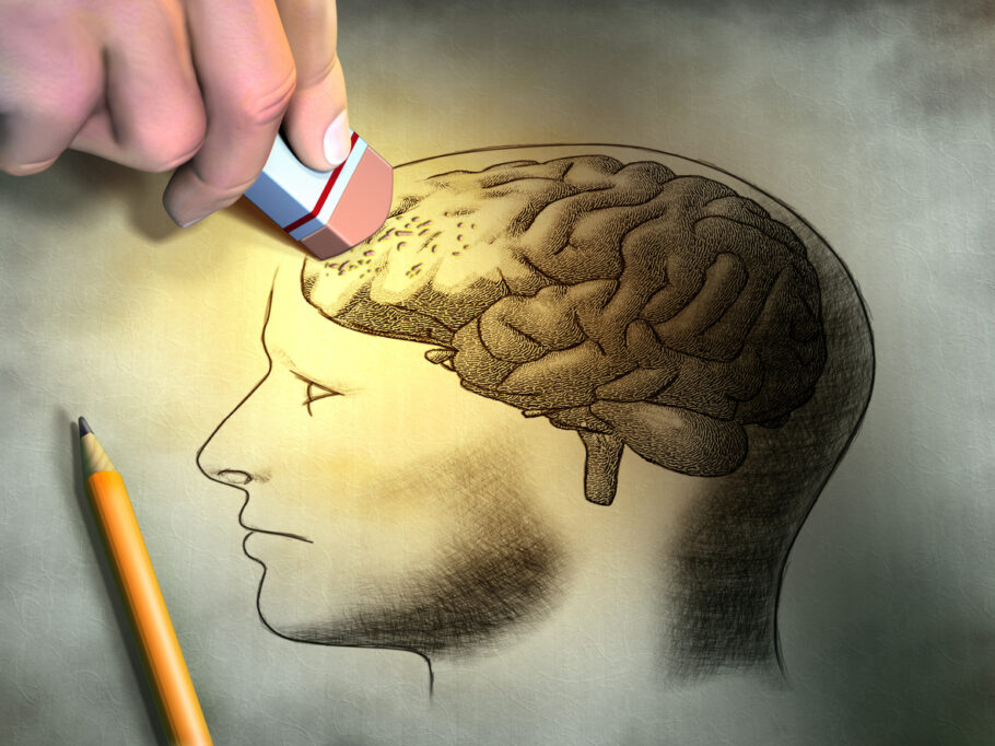 Lapsos de memória podem ocorrer já na fase inicial de Alzheimer