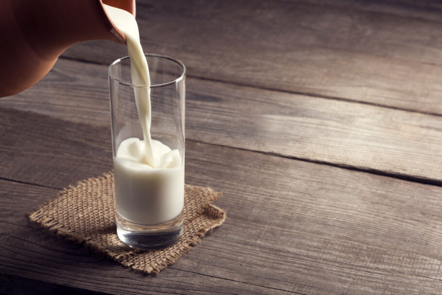 Veja o tipo de leite que reduz significativamente o colesterol ruim
