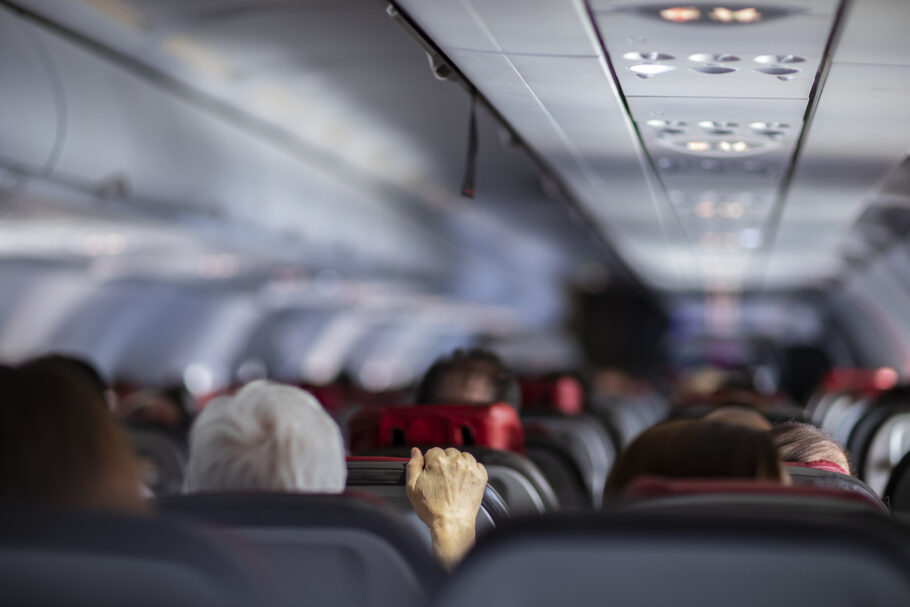 5 dicas para driblar o medo ao viajar de avião