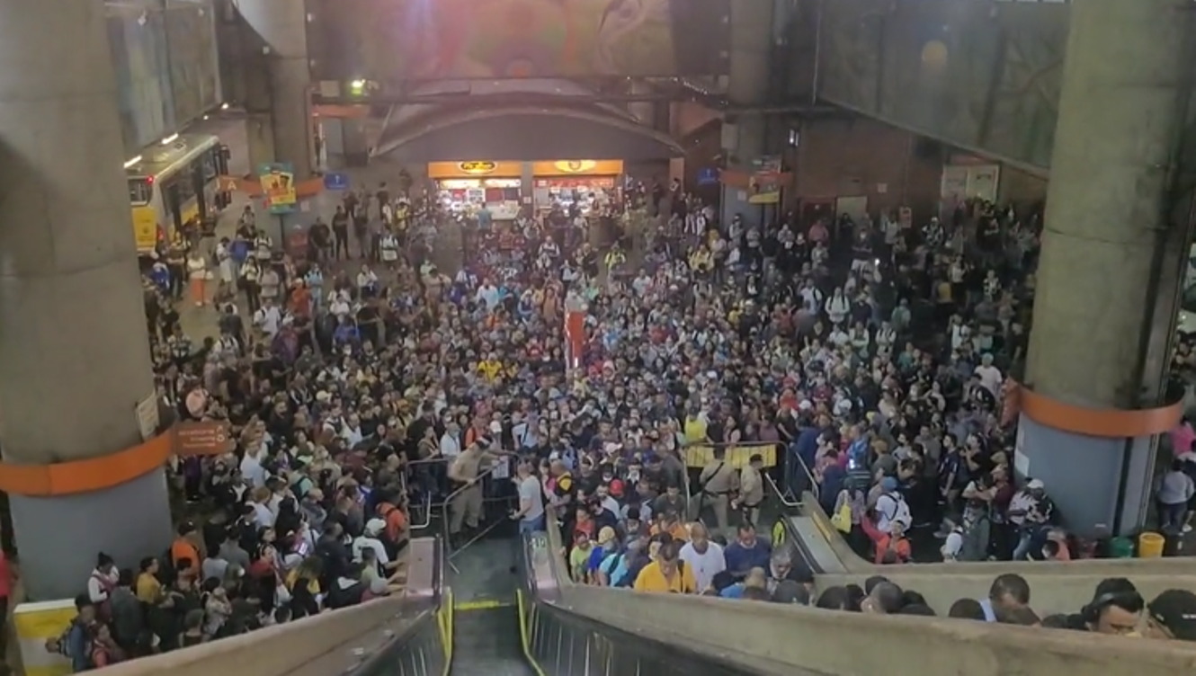 Greve no metrô: usuários relatam caos na cidade de São Paulo
