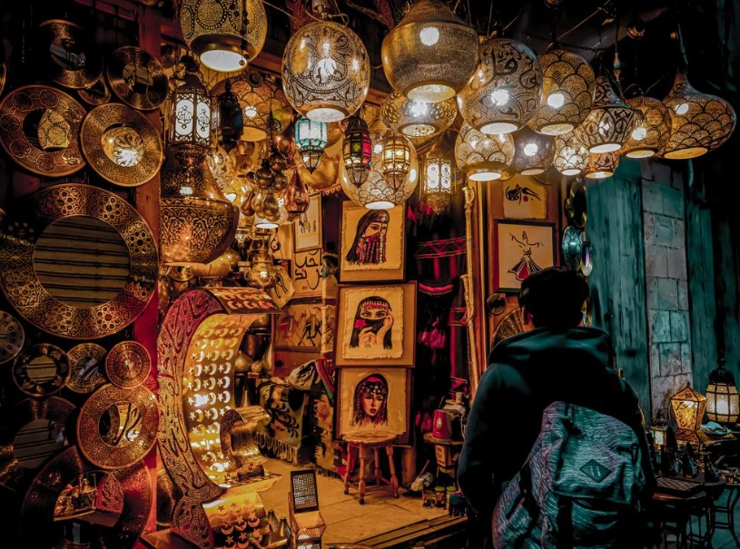 Khan El-Khalili é um dos mercados mais antigos e famosos do Egito
