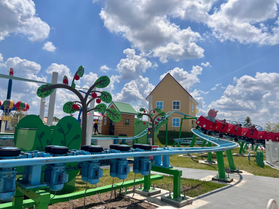 Parque da Peppa Pig fica ao lado da Legoland, na Flórida Central, para curtir os dois juntos