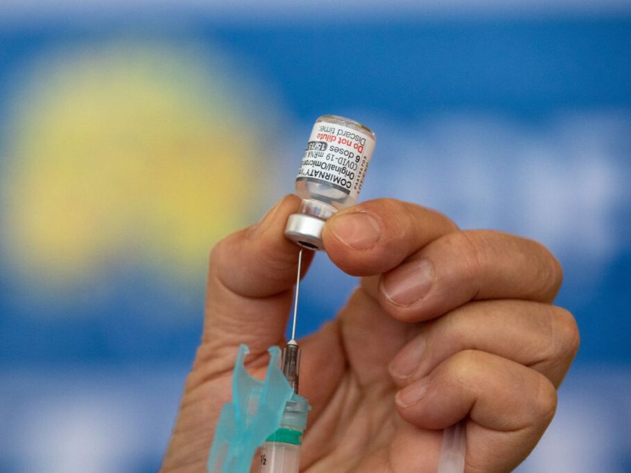 São Paulo aplicará vacina bivalente em toda a população