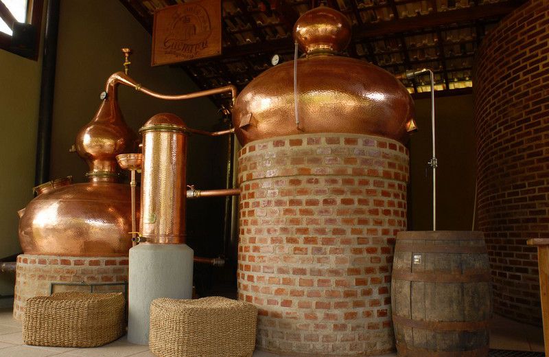 Cidade também é famosa pela produção de cachaça artesanal