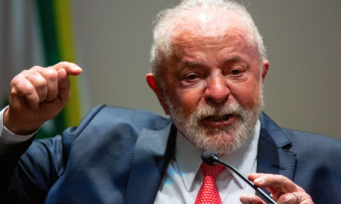 Lula assina MP e mais 13,7 milhões vão ficar isentos do Imposto de Renda; Veja se você é um
