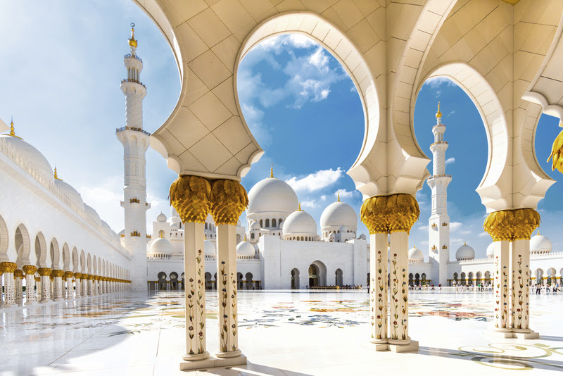 Grande Mesquita Sheikh Zayed, em Abu Dhabi, cidade que está no roteiro do MSC Virtuosa