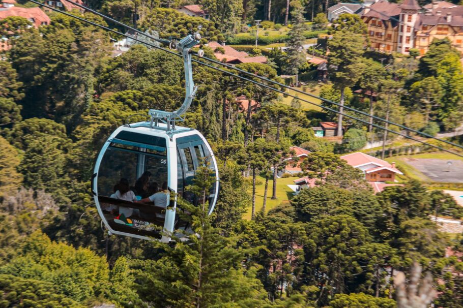 O novo teleférico de Campos do Jordão conta agora conta com dois modelos de passeio