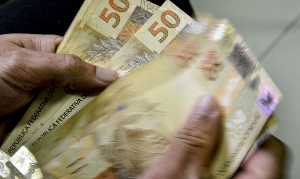 Desenrola é estendido e mais brasileiros poderão negociar dívidas