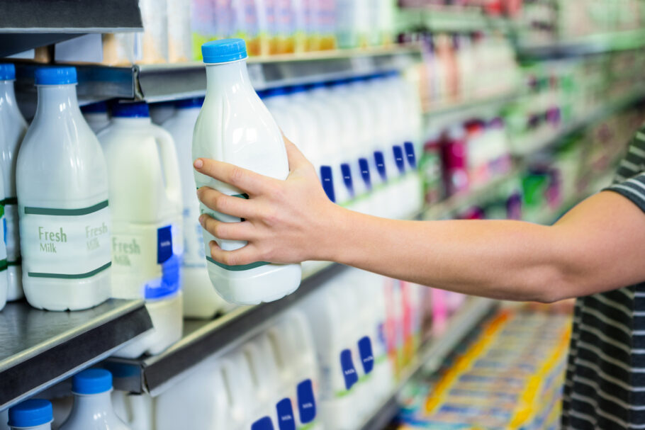 Anvisa suspende leites e soro de leite em pó da marca Natville
