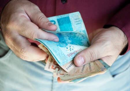 PIS / Pasep 2024: veja quem recebe o abono salarial em maio