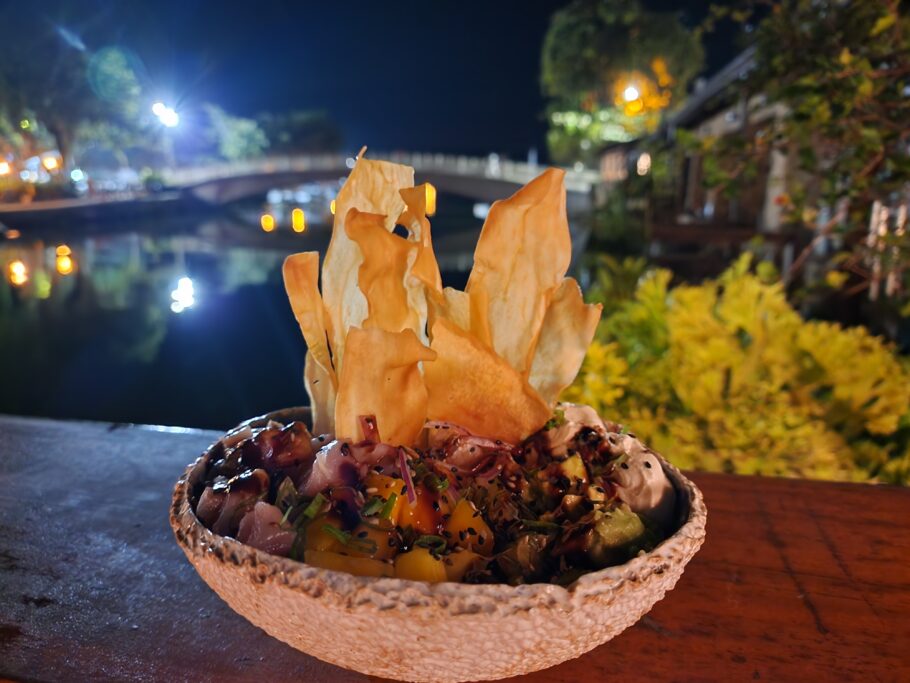 Poke do Assu, uma das opções gastronômicas de Paraty