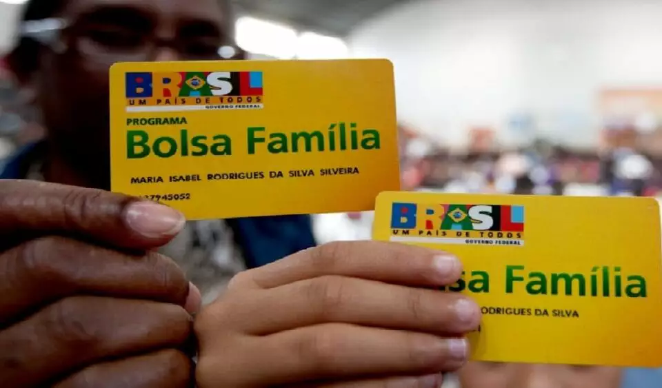 Bolsa Família garante renda básica para famílias afetadas pelas enchentes no RS