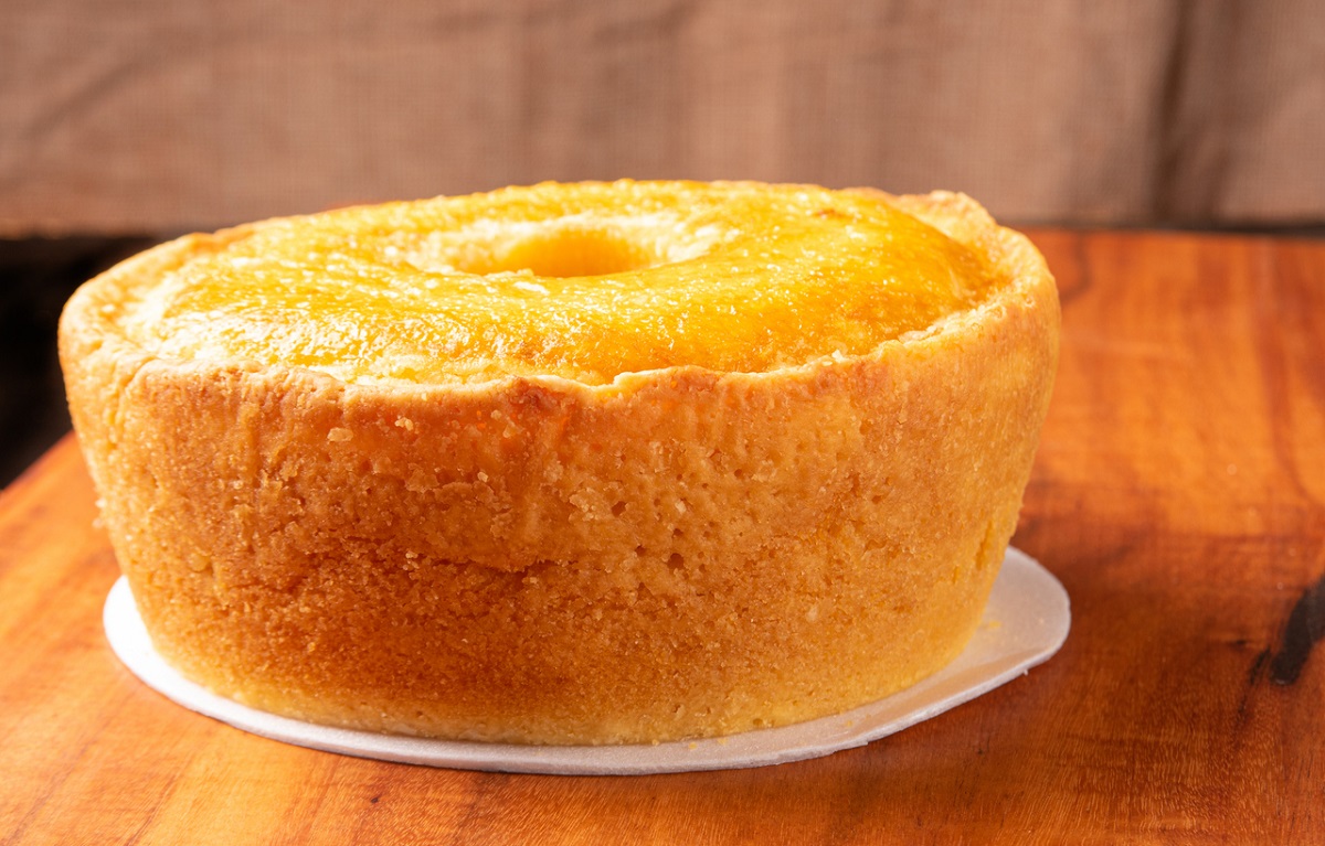 Aprenda a fazer o bolo caipira mais delicioso do mundo