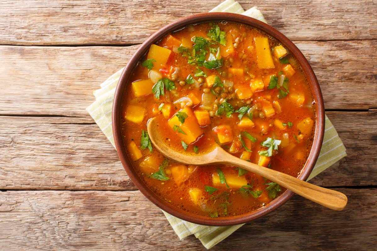 Receita de caldo de cenoura com tomate para uma vida saudável