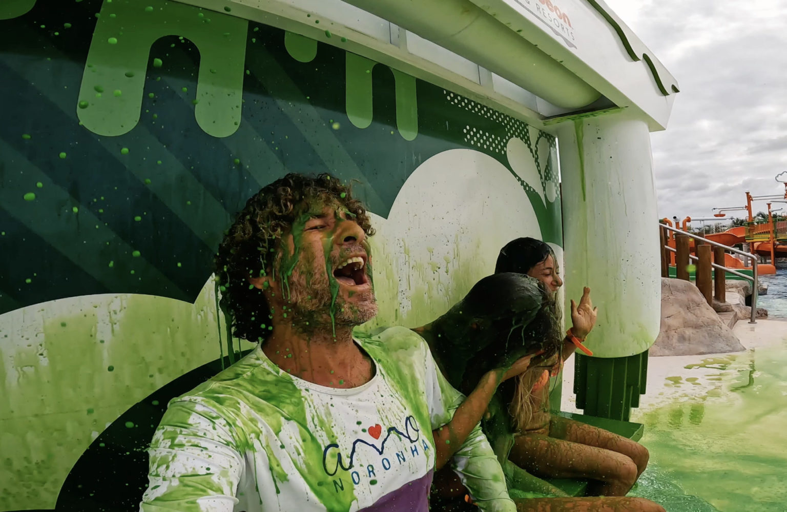 Banho de Slime é uma das atrações do Nickelodeon Punta Cana
