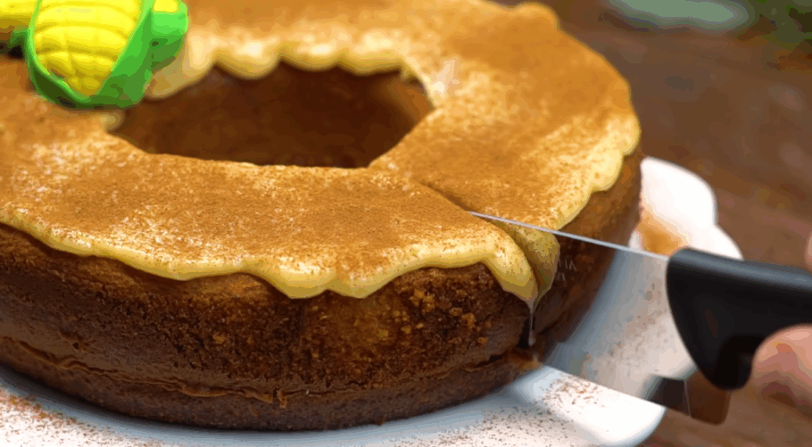 Bolo de milho com brigadeiro