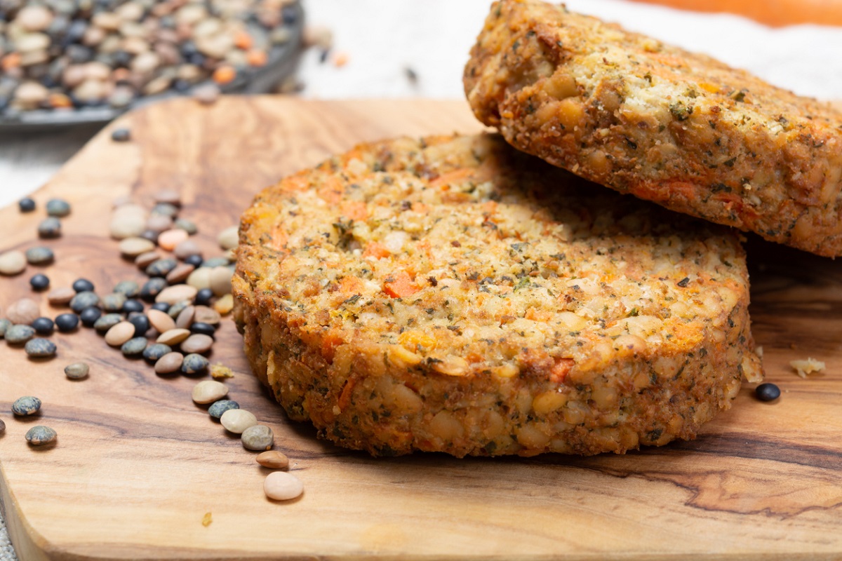 Faça um delicioso hambúrguer de lentilha em poucos minutos