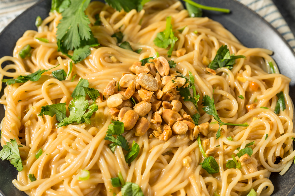 Macarrão com amendoim muito saboroso e aromático