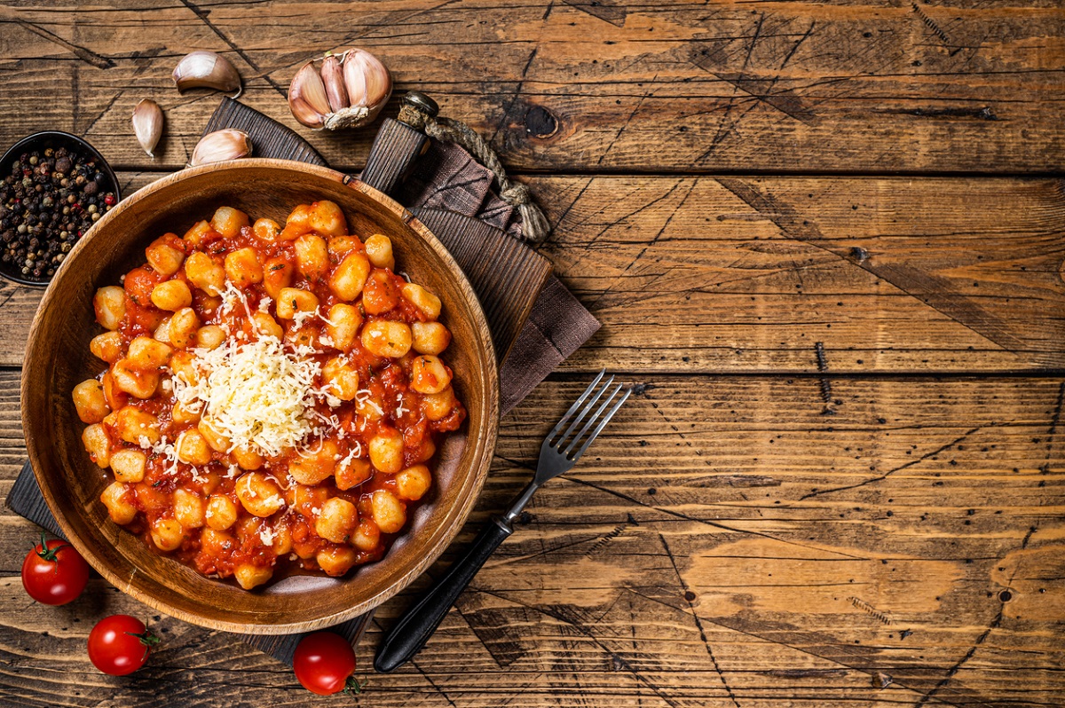 Saiba como fazer um delicioso nhoque recheado com queijo