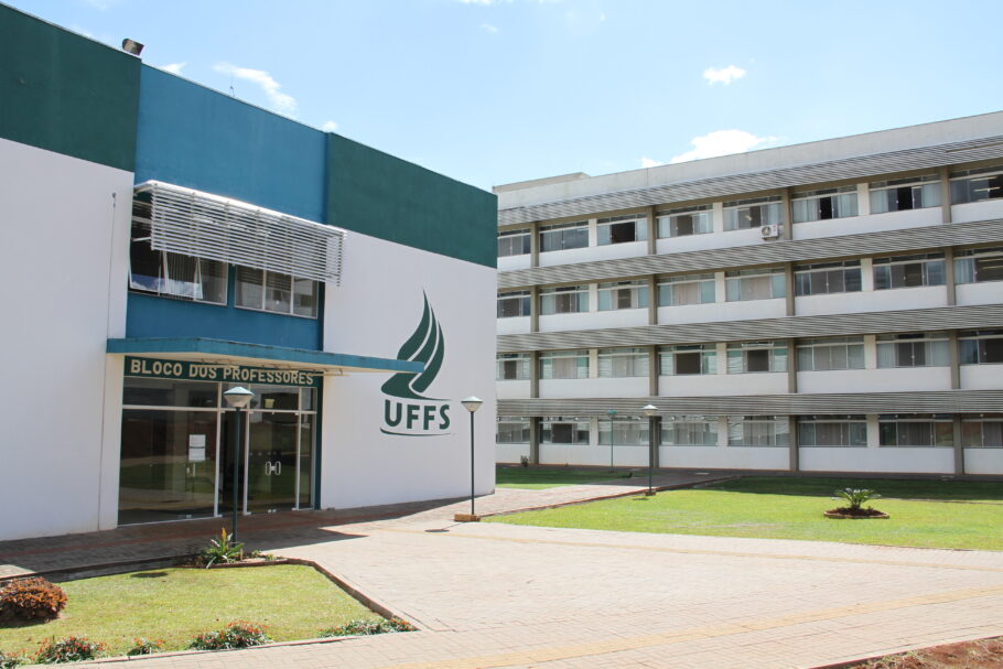 A UFFS Campus Erechim está com vagas abertas para cursos gratuitos de idiomas