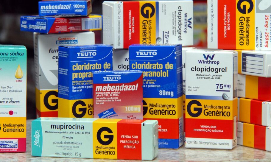 Decisão da Anvisa TRANSFORMA a compra de remédios no Brasil