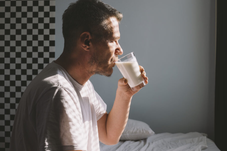 Consumo de leite pode provocar algumas reações desagradáveis no corpo