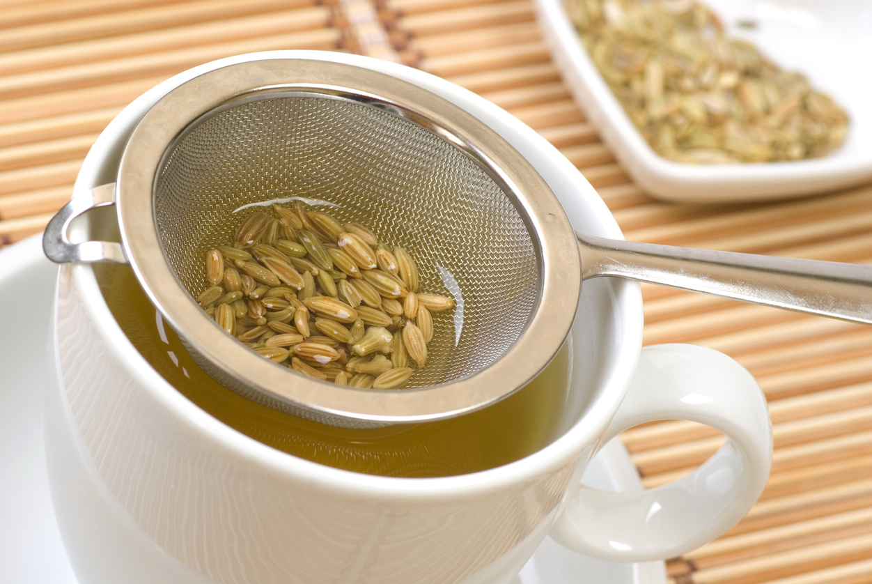 Benefícios do chá de funcho contra condições de saúde