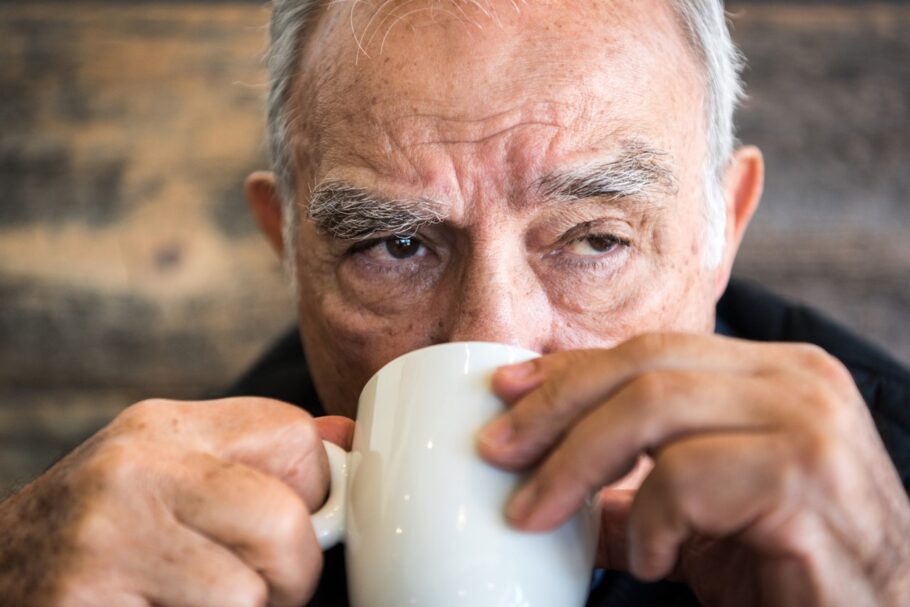 Descobertas propriedades de chá que ajudam contra o Alzheimer