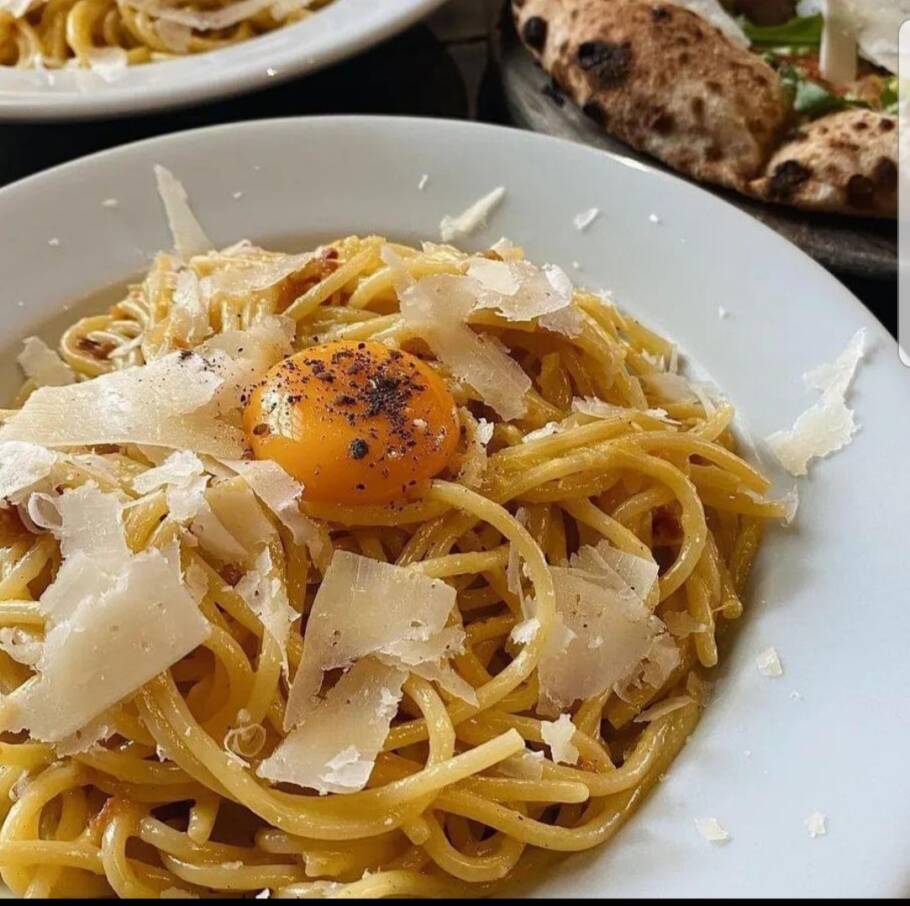 A Carbonara é um dos melhores pratos do Fôrno se você ama comer bacon