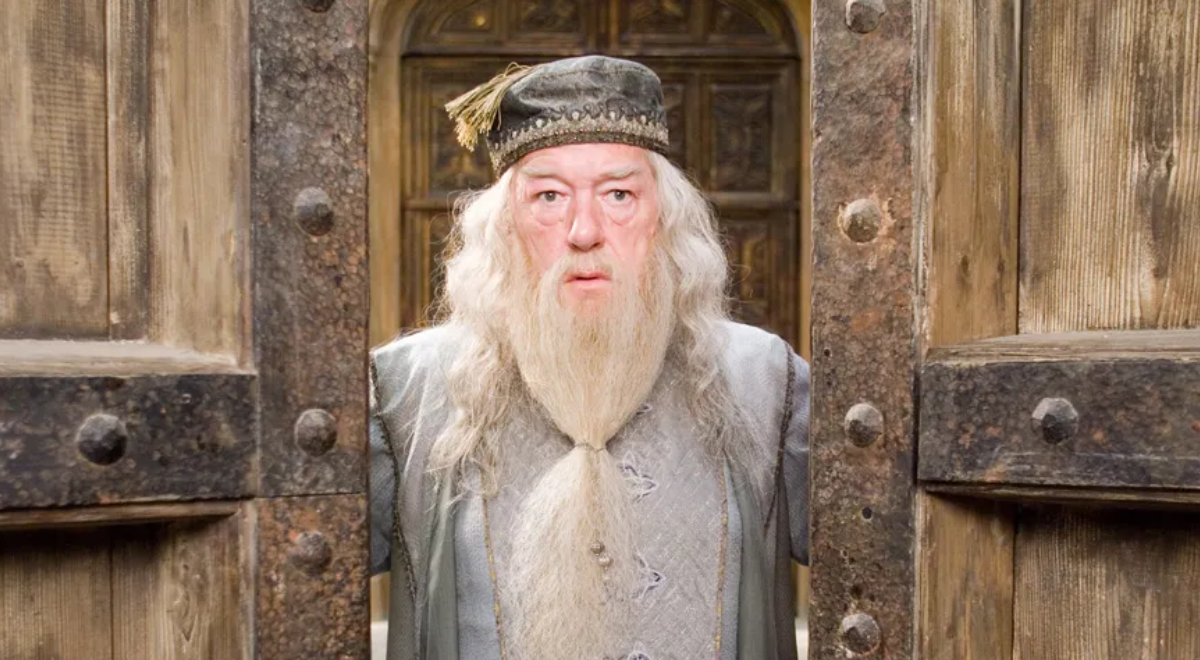 Michael Gambon interpretou Dumbledore em “Harry Potter”