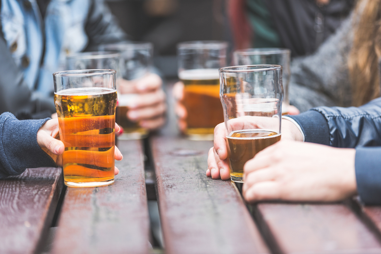 Consumo de bebidas alcoólicas aumentam a pressão arterial
