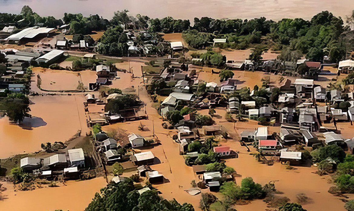 Rio Grande do Sul – Ciclone – Sobrevoo, assistência e resgate de pessoas ilhadas em Bom Retiro do Sul (RS)
