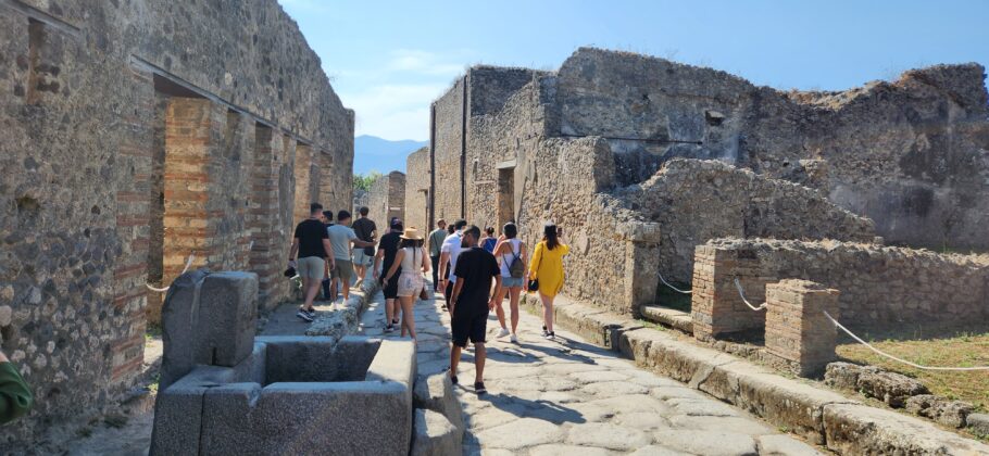 Sítio arqueológico de Pompeia, em Nápoles, está entre os mais visitados da Itália