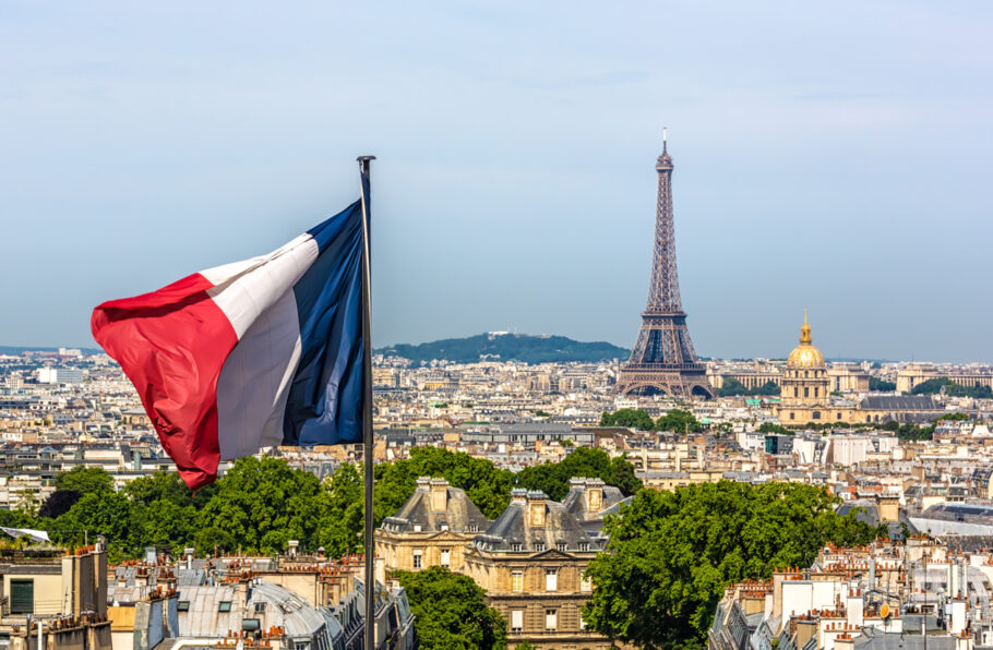 Governo da França oferece cursos gratuitos de francês a brasileiros